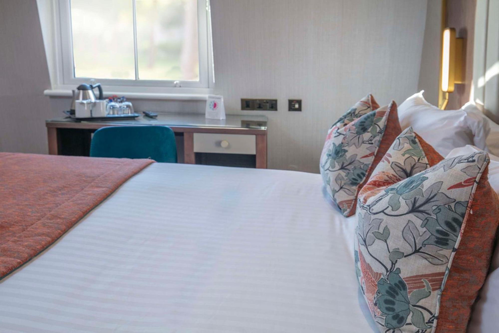 Hotel Voco The Clifton Folkestone By Ihg Extérieur photo