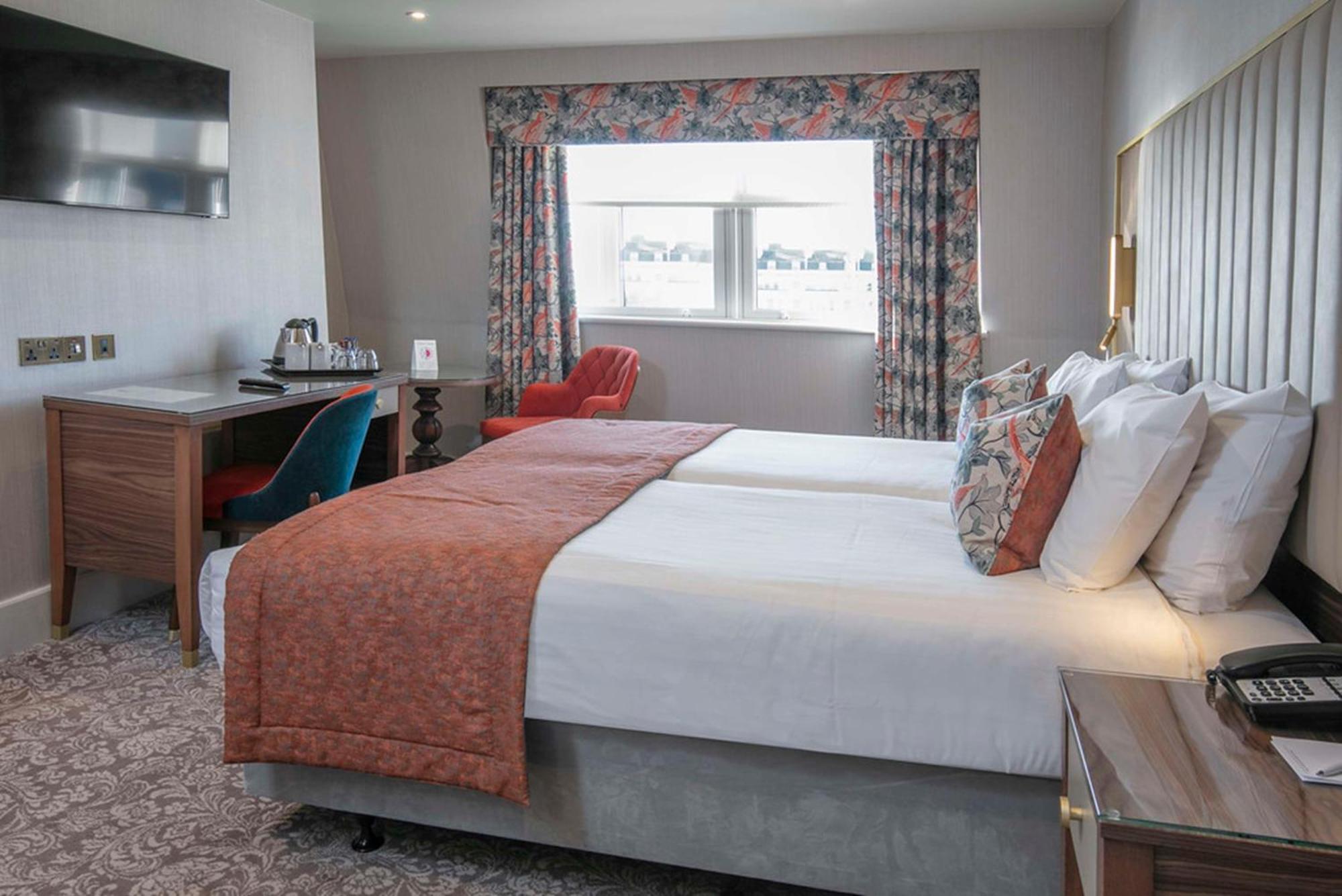 Hotel Voco The Clifton Folkestone By Ihg Extérieur photo